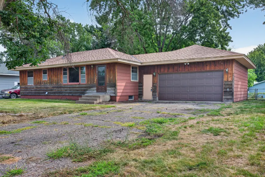 11003 Norway Street Nw, Coon Rapids, MN 55448 - #2