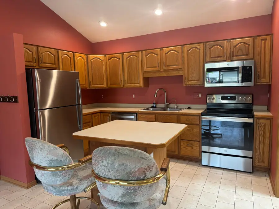 300 Roosevelt Road Sw #12, Bemidji, MN 56601 - #3