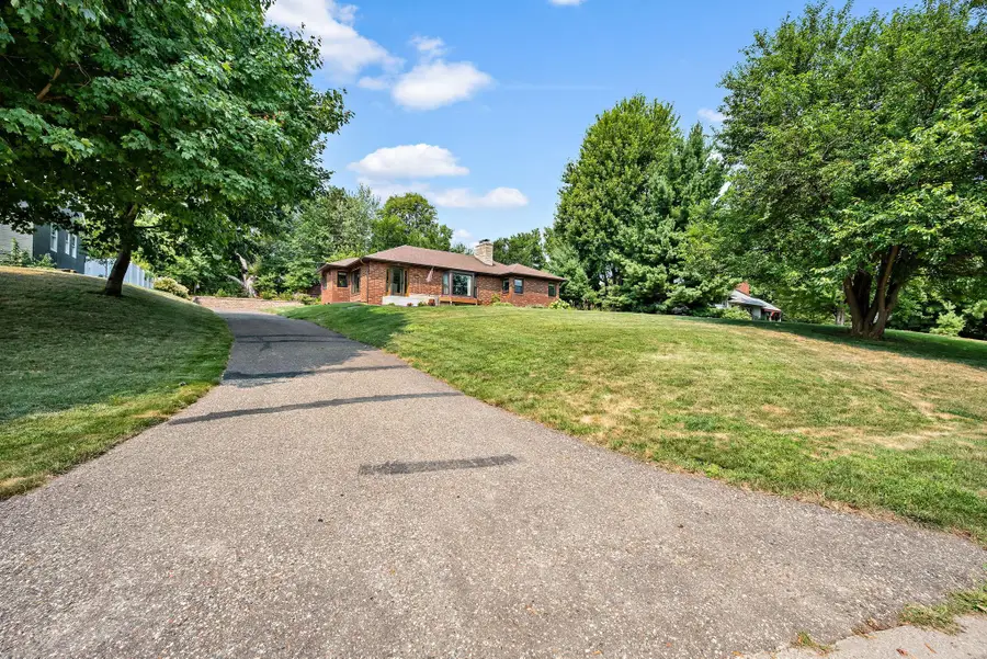 2005 Kenwood Drive W, Maplewood, MN 55117 - #2