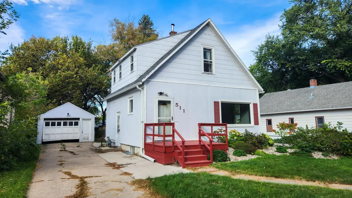 511 11th Street N, Moorhead, MN 56560 - #1