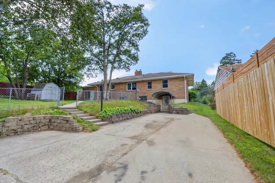 212 S Pokegama Avenue, Grand Rapids, MN 55744 - #3