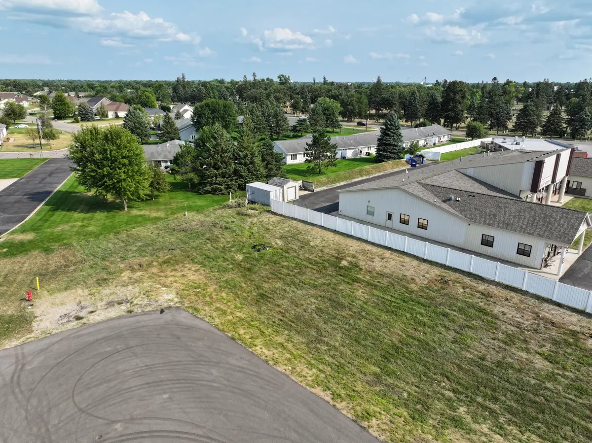 682-684 Voyager Drive, Alexandria, MN 56308 - #1