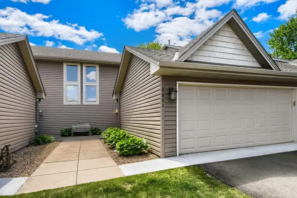 8862 Cottonwood Lane N, Maple Grove, MN 55369