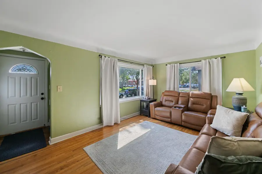 444 6th Avenue S, South Saint Paul, MN 55075 - #3