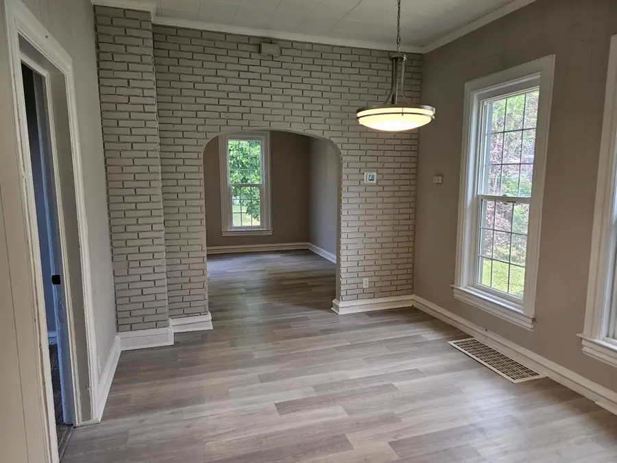 906 Russell Street, Saint Paul, MN 55106 - #2
