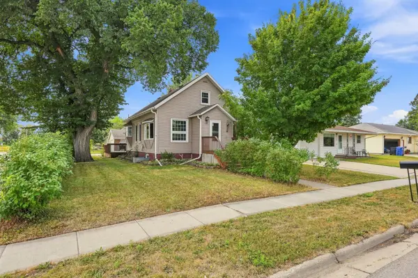 202 1st Avenue Sw, Dilworth, MN 56529
