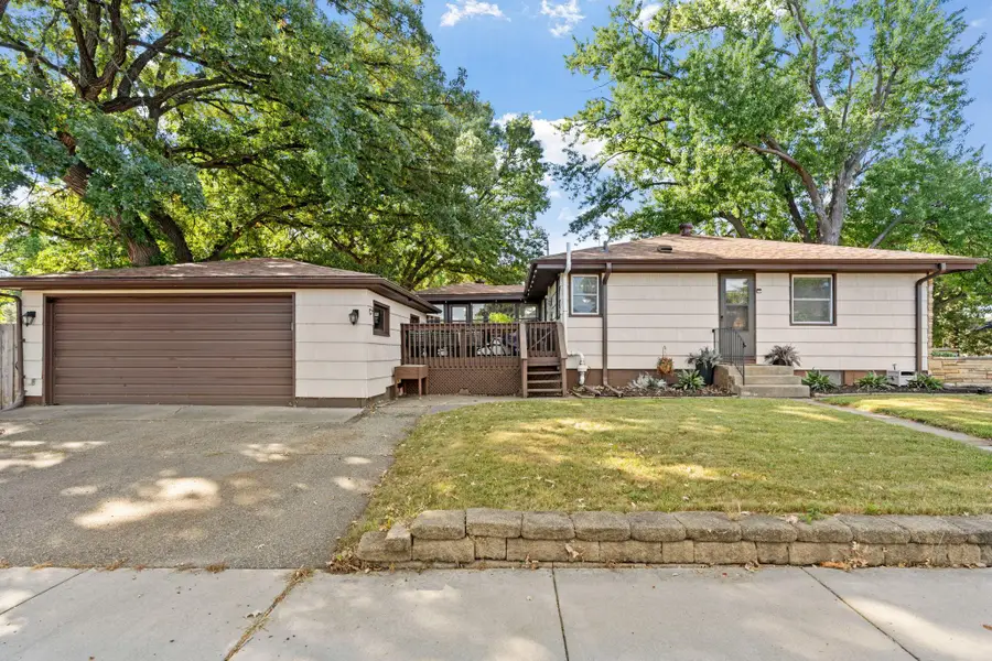 12611 Monterey Avenue S, Savage, MN 55378 - #3