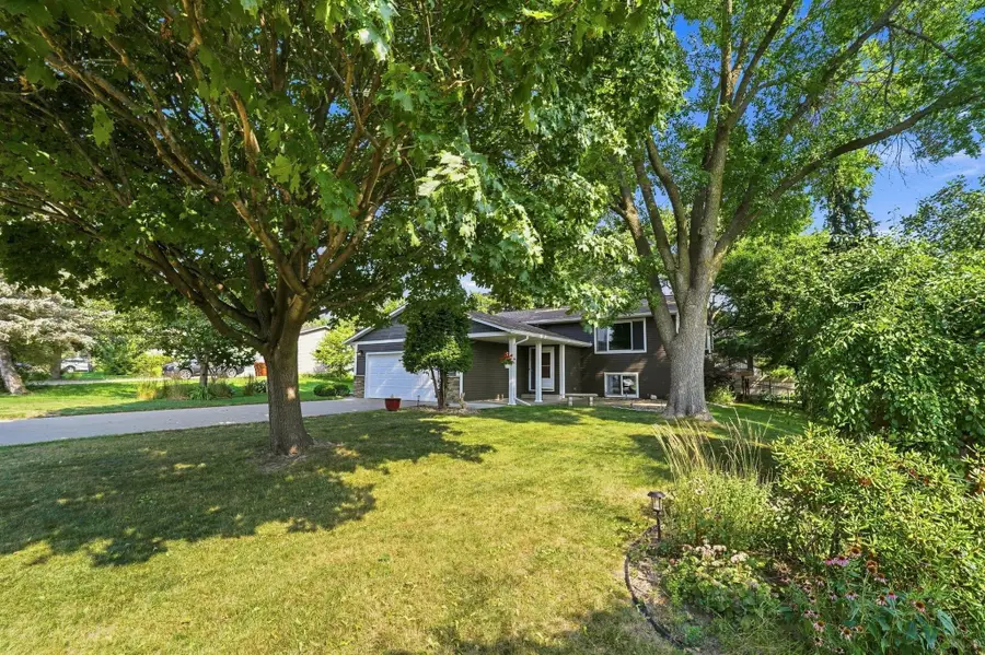 7470 Upper 26th Street N, Oakdale, MN 55128 - #2