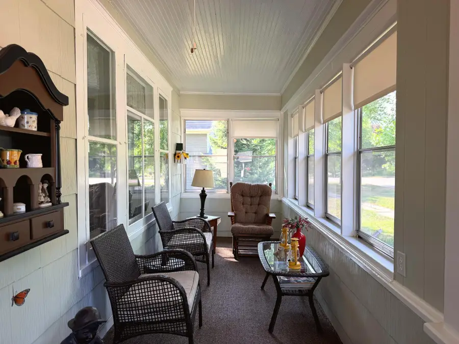 421 W Vernon Avenue, Fergus Falls, MN 56537 - #2