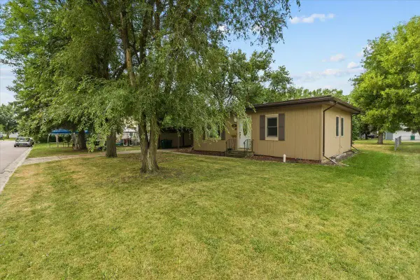 609 Center Street S, Wahpeton, ND 58075