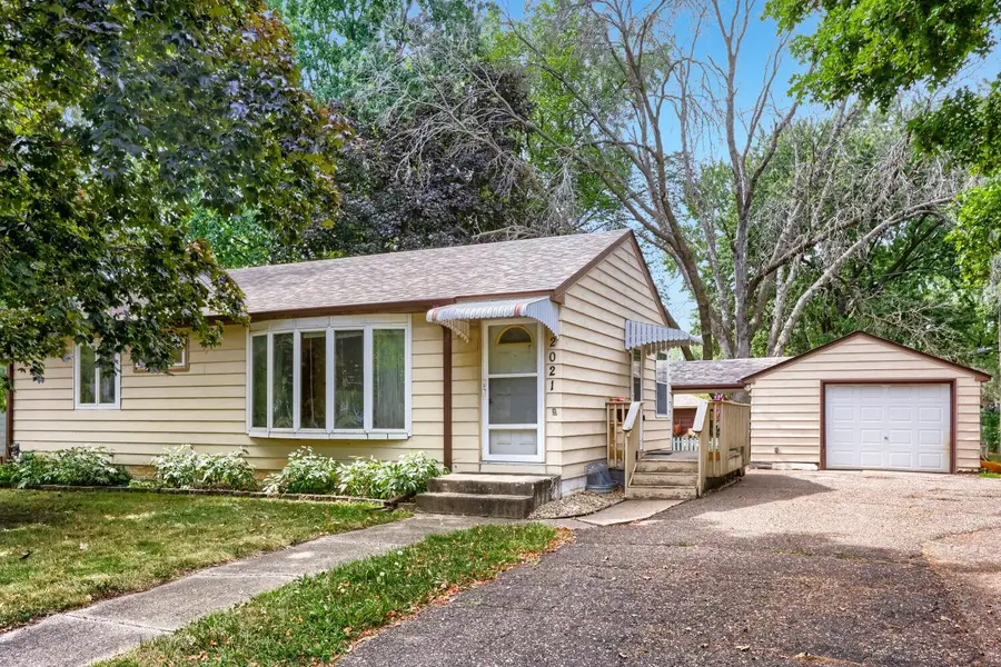 2021 English Street, Maplewood, MN 55109 - #2