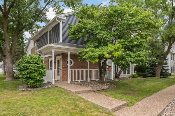 10998 Quebec Avenue S, Bloomington, MN 55438