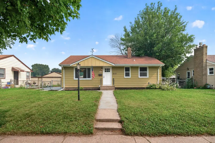 2231 Maryland Avenue E, Saint Paul, MN 55119 - #3