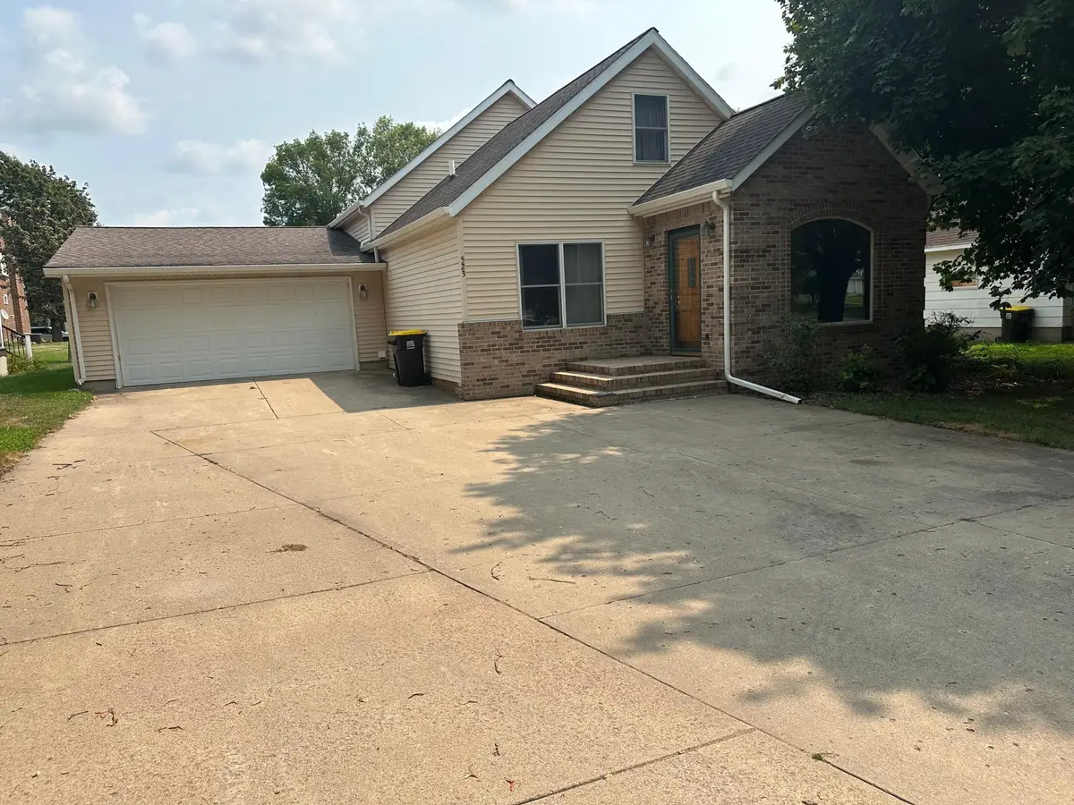 523 Davis Avenue, Westbrook, MN 56183 - #1