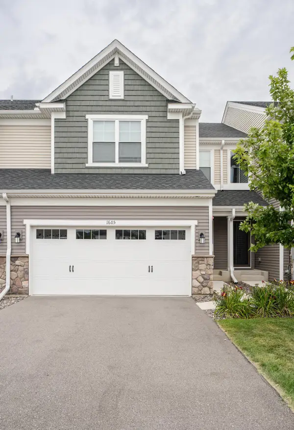 1605 Gable Drive, Carver, MN 55315