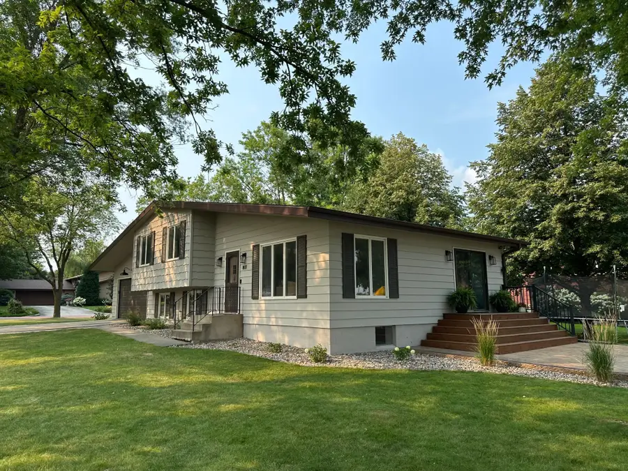 801 Sunrise Boulevard, Redwood Falls, MN 56283 - #3
