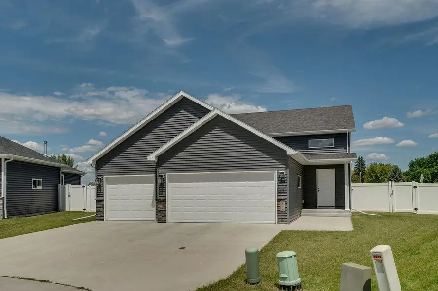 4514 13th Street S, Moorhead, MN 56560 - #2