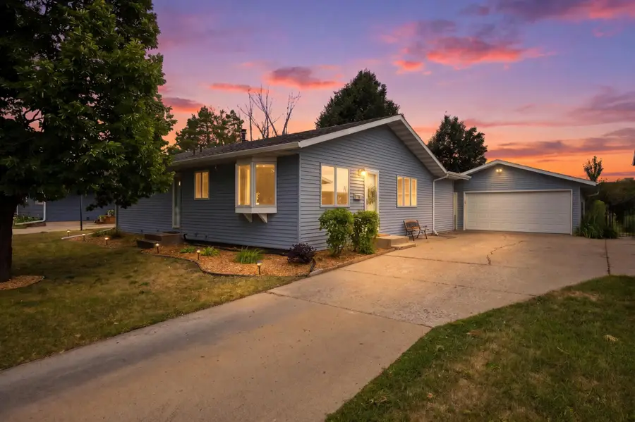 519 Appletree Lane, Moorhead, MN 56560 - #3