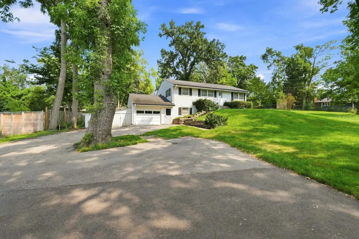17924 Bell Circle W, Minnetonka, MN 55345 - #1