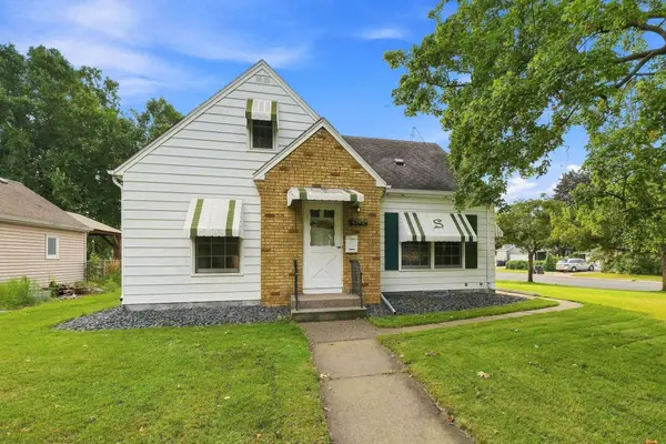6745 Elliot Avenue S, Richfield, MN 55423