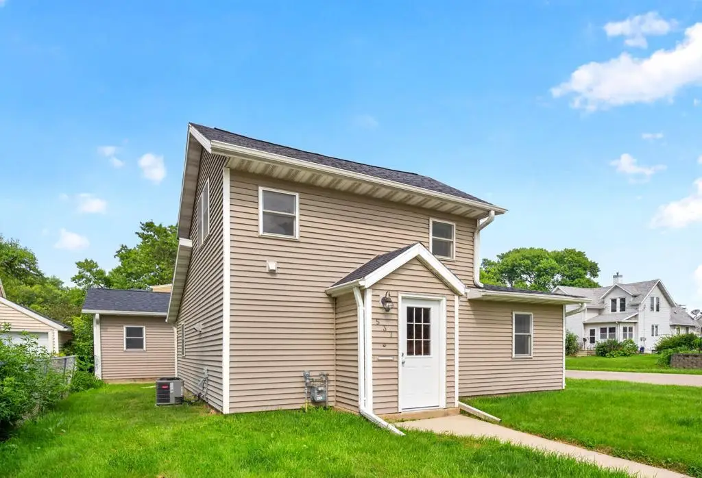 537 3rd Avenue Nw, Rochester, MN 55901 - #1