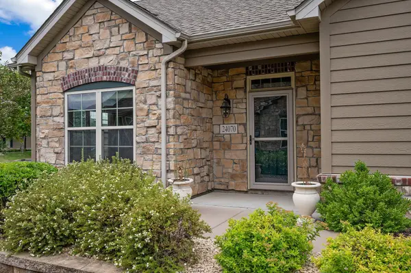 24070 Rivers Edge Road, Rogers, MN 55374