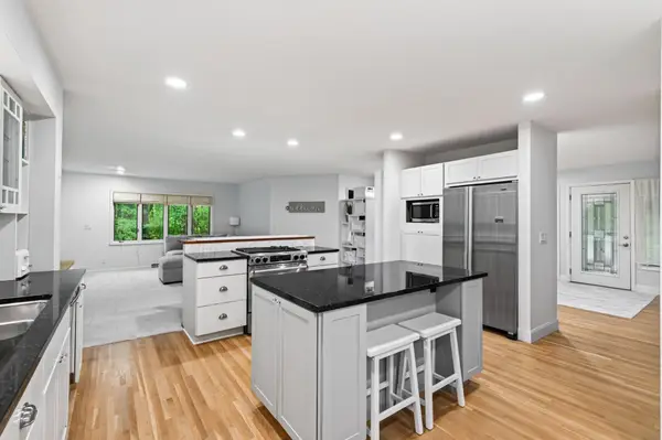 12515 Sunset Trail N, Plymouth, MN 55441