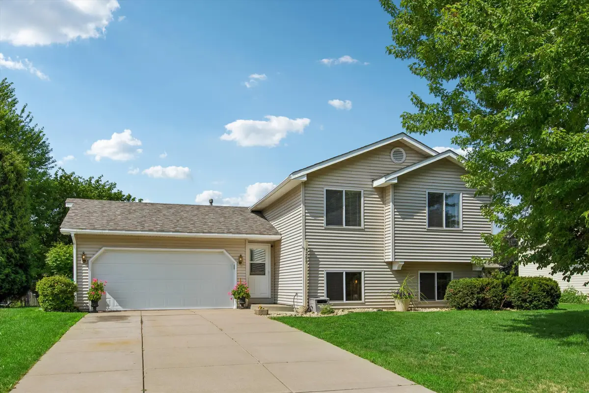 4209 Braddock Trail, Eagan, MN 55123 - #1