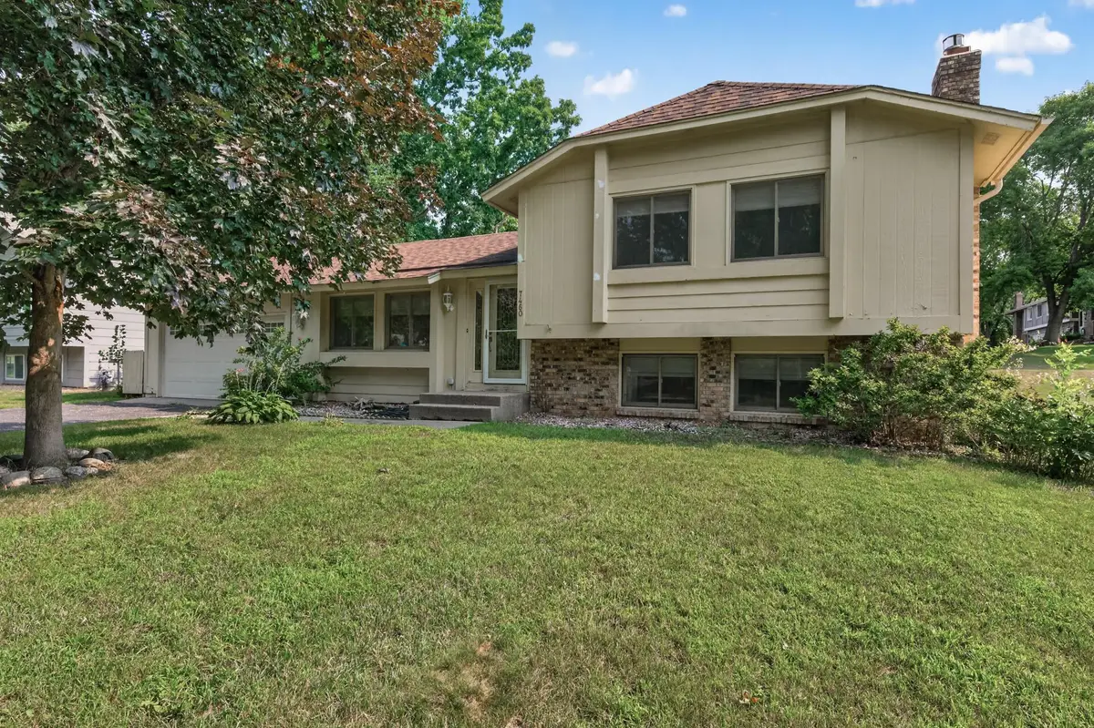 7460 Berkshire Way, Maple Grove, MN 55311 - #1