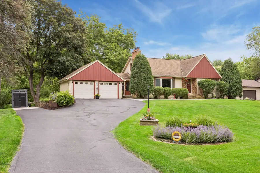 3240 Lilac Drive N, Golden Valley, MN 55422 - #3