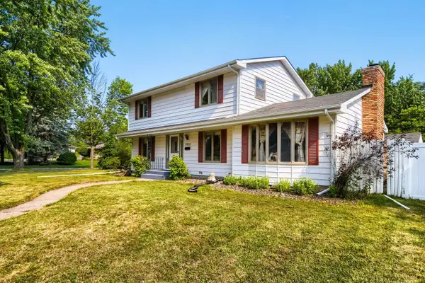 7932 38 1/2 Avenue N, New Hope, MN 55427