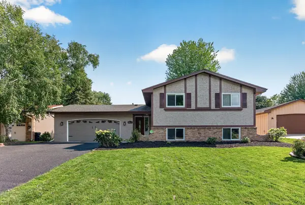 8041 60 1/2 Avenue N, New Hope, MN 55428