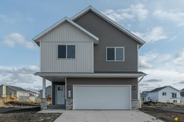1776 19th Avenue N, Wahpeton, ND 58075