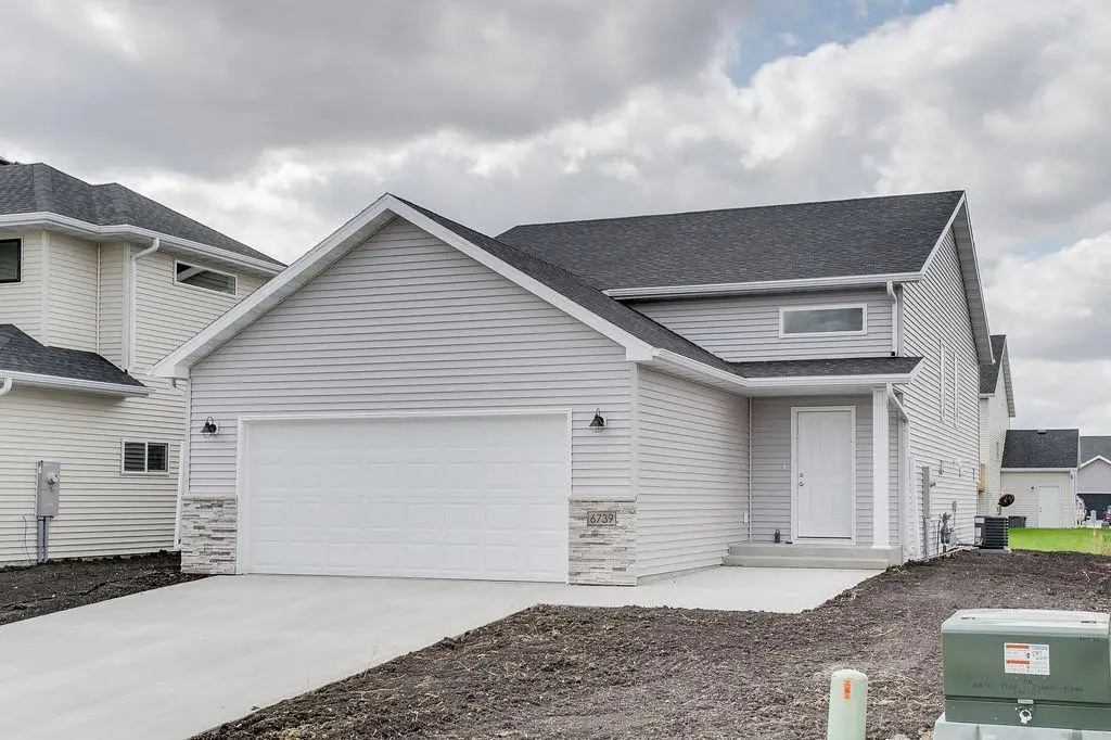 6739 Selkirk Drive S, Fargo, ND 58104 - #1