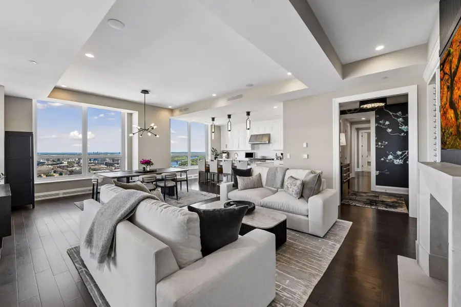1111 W River Parkway #32C, Minneapolis, MN 55415 - #2