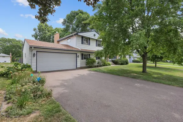 413 Rice Creek Boulevard Ne, Fridley, MN 55432