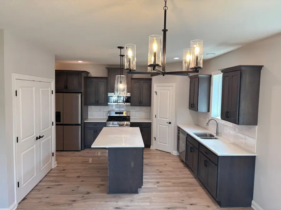 441 Grant Avenue Se, Hutchinson, MN 55350 - #3