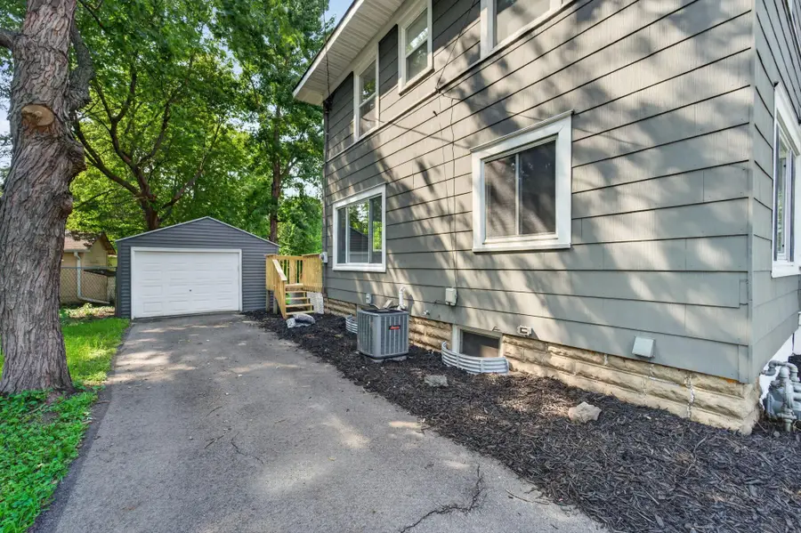 215 9th Avenue Ne, Rochester, MN 55906 - #3