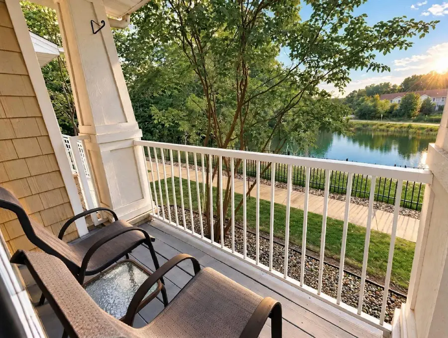 1240 County Road D E #3, Maplewood, MN 55109 - #2