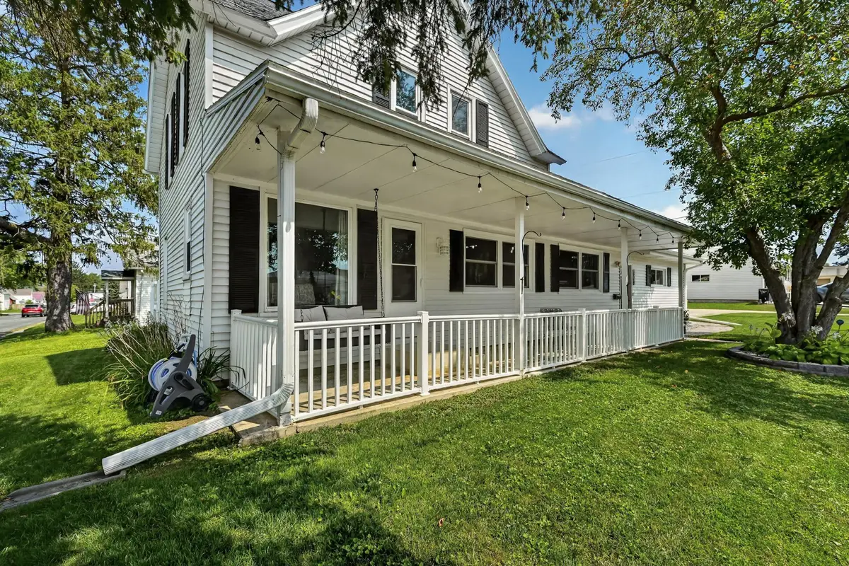 103 4th St Sw, Stewartville, MN 55976 - #1