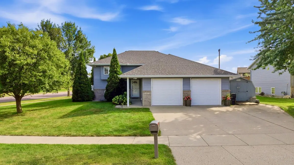 653 Grayhawk Dr, Mankato, MN 56001 - #1