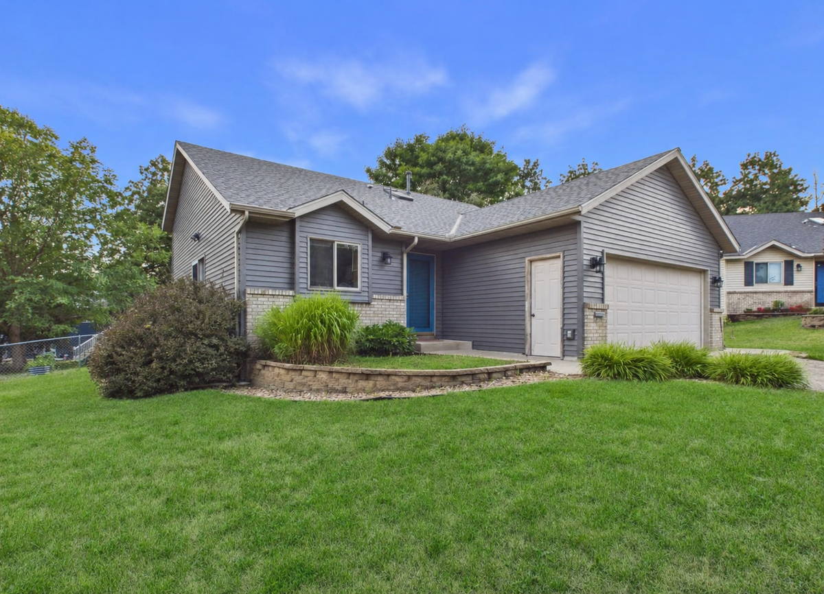 1104 Summit Way, Sauk Rapids, MN 56379 - #1