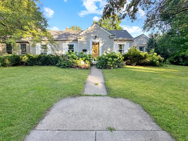 251 W Lake Street, Excelsior, MN 55331