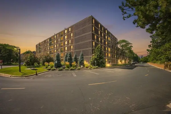 7200 York Avenue S #314, Edina, MN 55435
