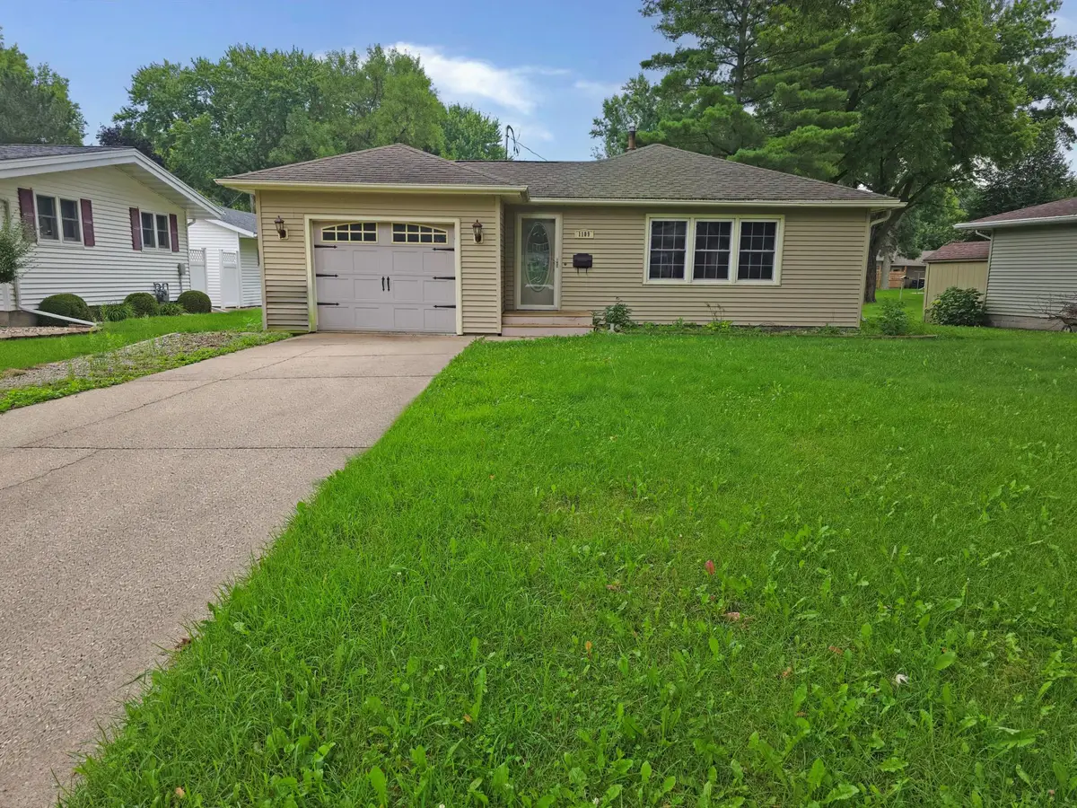 1109 S Moore Street, Blue Earth, MN 56013 - #1
