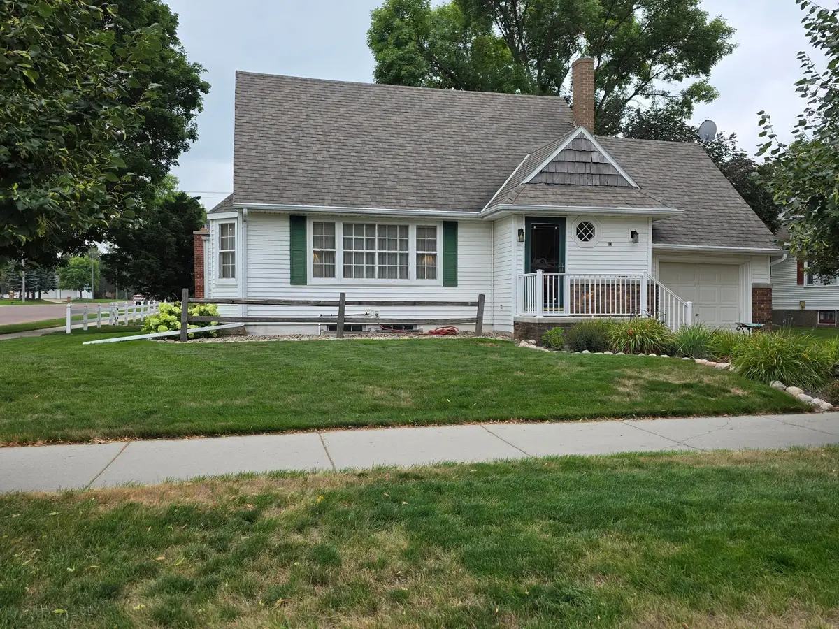 413 Oscar Avenue N, Canby, MN 56220 - #1