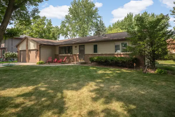 2264 Heritage Lane, New Brighton, MN 55112