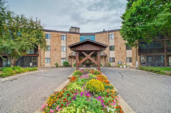 2680 Oxford Street N #145, Roseville, MN 55113