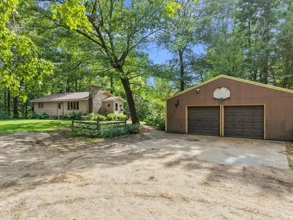 1174 381st Avenue Ne, Stanchfield, MN 55080