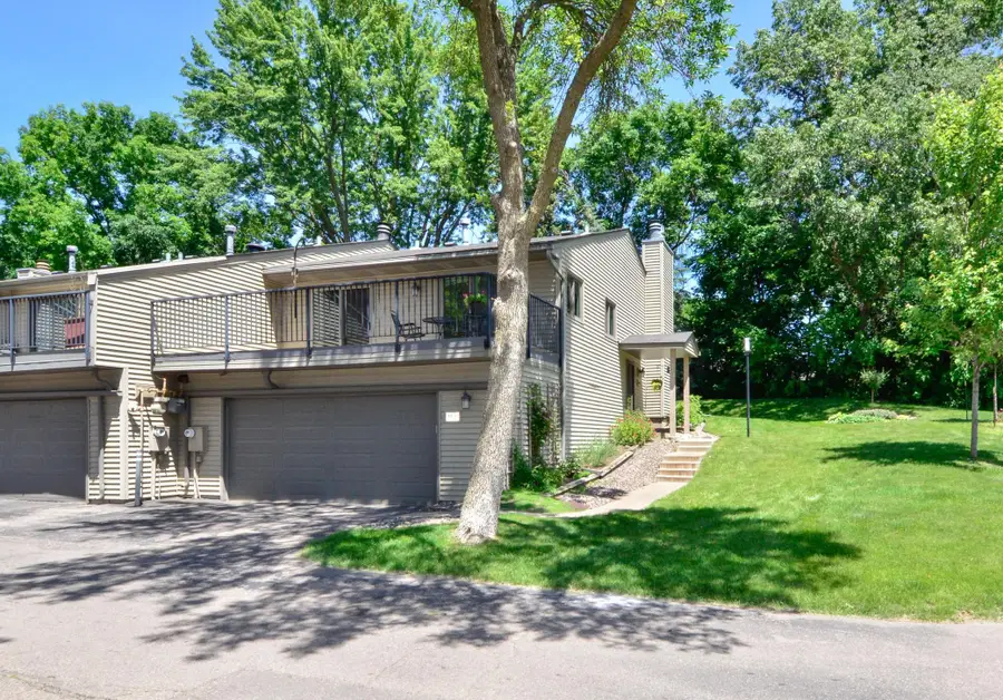 4406 Arden View Court, Arden Hills, MN 55112 - #2